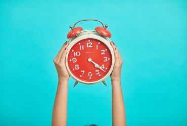 Significado das Horas Exatas e em Ponto | 00:00, 19:00 e mais