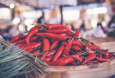 Colocar o Nome da Pessoa na Pimenta e Enterrar: 9 Simpatias Fortes