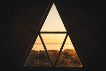 Simbologia do Triângulo e Significado no Espiritismo: É Ruim?