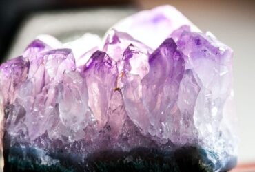 Pedra Ametista e Seu Significado Espiritual: 11 Poderes