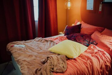 Quarto Bagunçado no Espiritismo: 7 Causas Espirituais