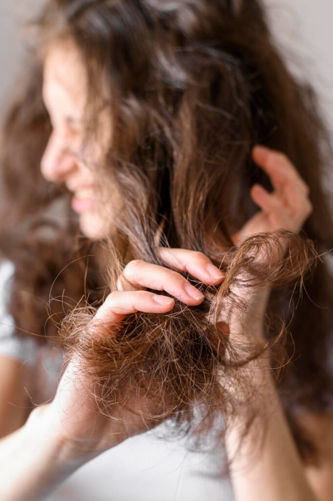 Nó no Cabelo e seu Significado Espiritual 7 Mensagens