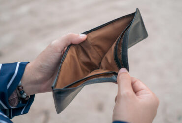 Perder Dinheiro Significado Espiritual: É Sinal de Azar?